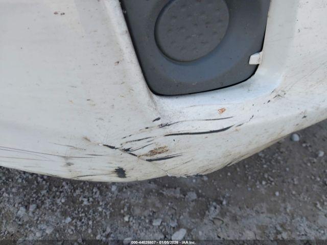 Toyota Prius Two Image 3