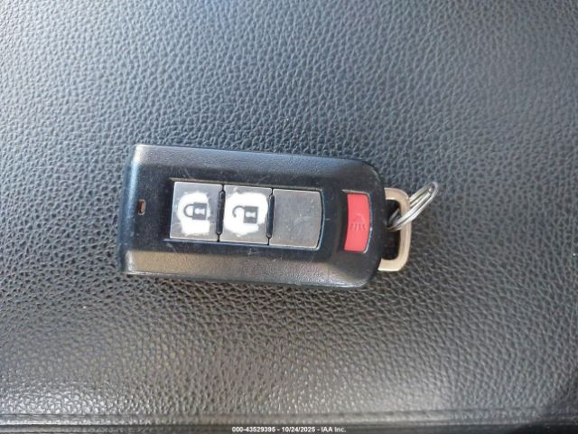 Mitsubishi Outlander Image 5