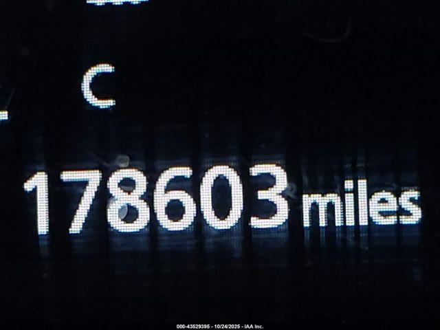 Mitsubishi Outlander Image 13