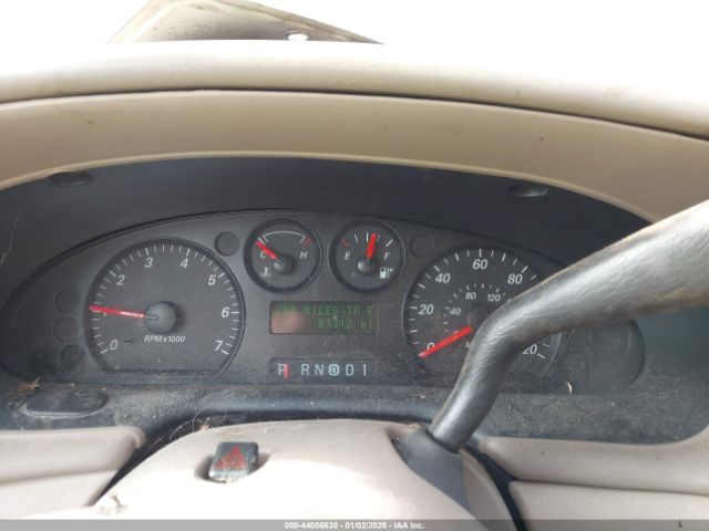 Ford Taurus Se Image 9