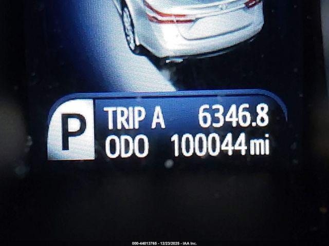 Toyota Avalon Xle Image 12