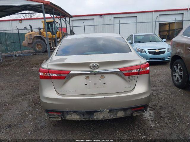 Toyota Avalon Xle Image 10
