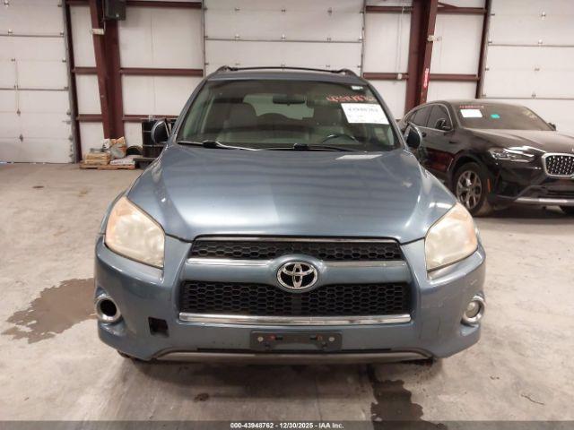 Toyota RAV4 Limited Image 12
