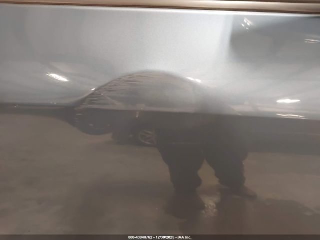 Toyota RAV4 Limited Image 6