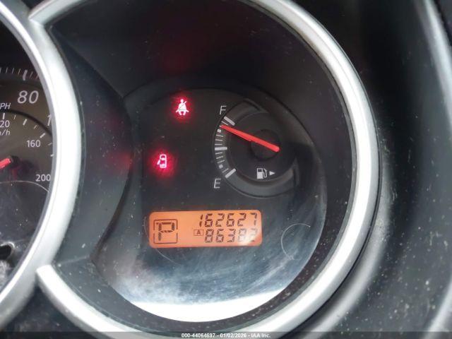 Nissan Versa 1.8s Image 10