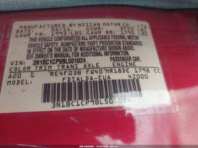 Nissan Versa 1.8s Image 6