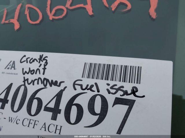 Nissan Versa 1.8s Image 8