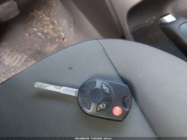 Ford Escape Se Image 11