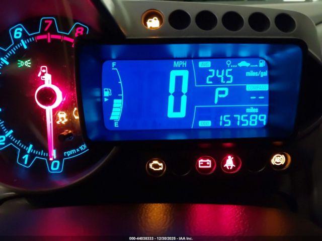 Chevrolet Sonic Lt Auto Image 6