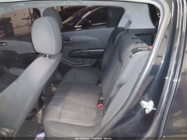 Chevrolet Sonic Lt Auto Image 10