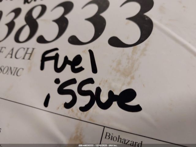 Chevrolet Sonic Lt Auto Image 12