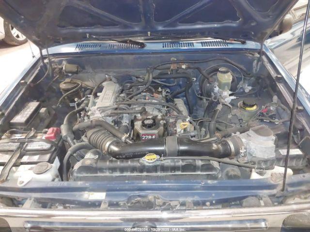 Toyota Pickup Image 12