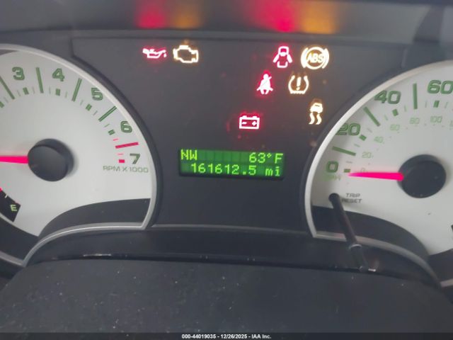 Ford Explorer Xlt Image 4