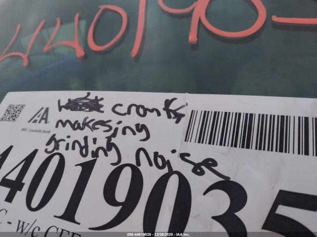 Ford Explorer Xlt Image 8