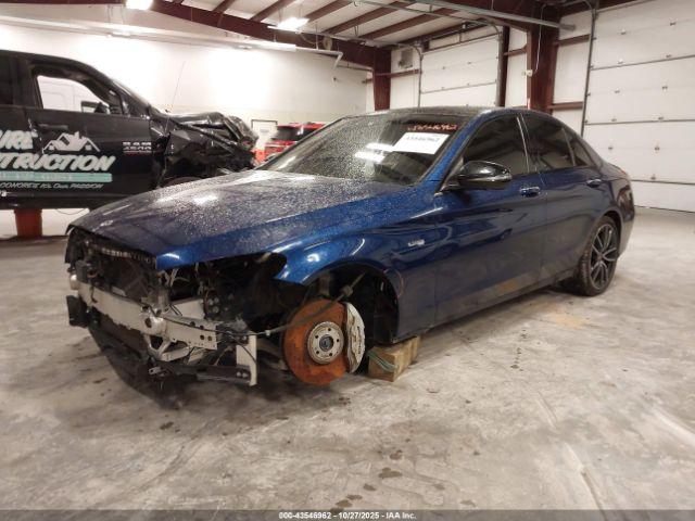 Mercedes-Benz C-Class 4matic Image 8