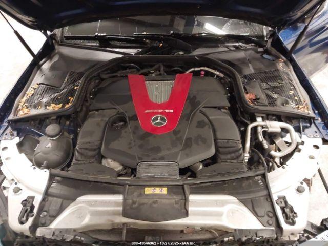 Mercedes-Benz C-Class 4matic Image 17