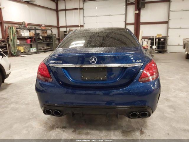 Mercedes-Benz C-Class 4matic Image 15