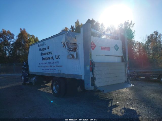 Freightliner M2 106 Image 9