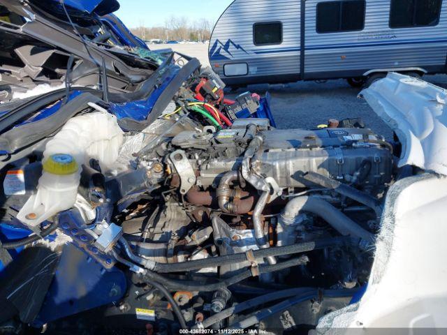 Freightliner M2 106 Image 4