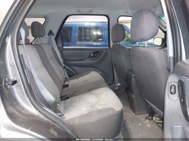 Ford Escape Xls Image 9