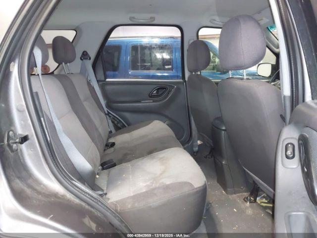 Ford Escape Xls Image 9