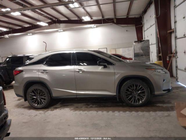 Lexus RX Image 11