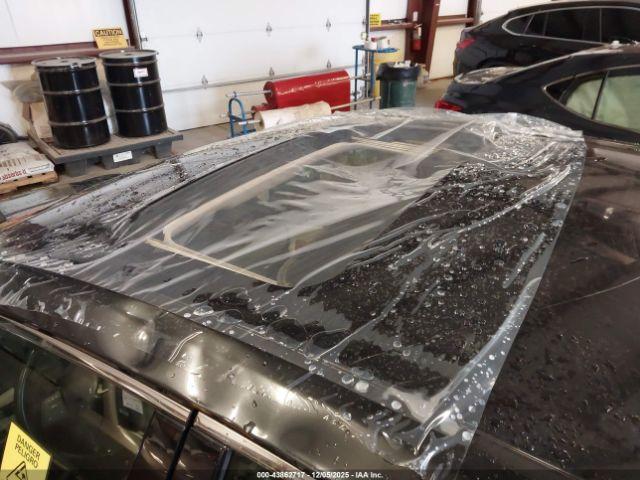 Lexus HS 250h Image 13