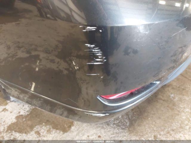 Lexus HS 250h Image 18