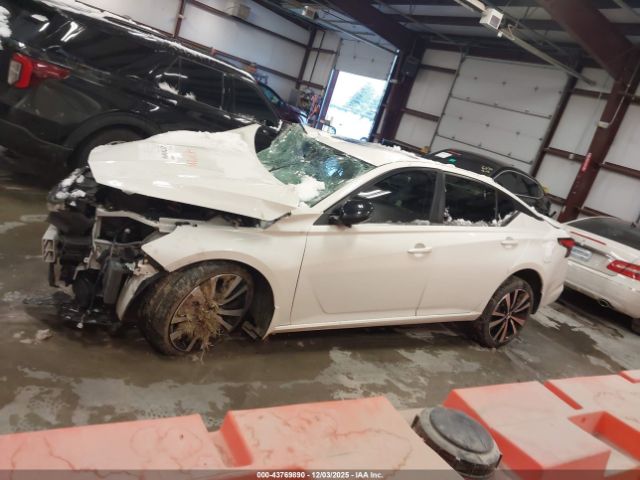 Nissan Altima Sr Intelligent Awd Image 13