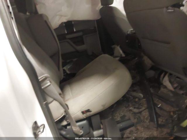 Ford F-250 Xlt Image 2