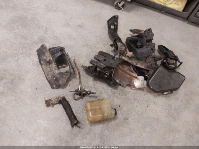 Ford F-250 Xlt Image 6