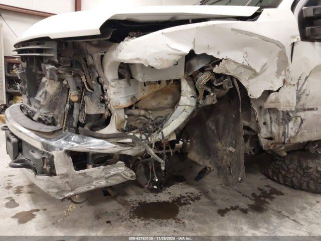 Ford F-250 Xlt Image 14