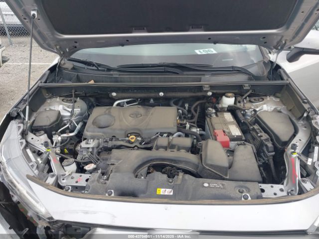 Toyota RAV4 Xle Image 17