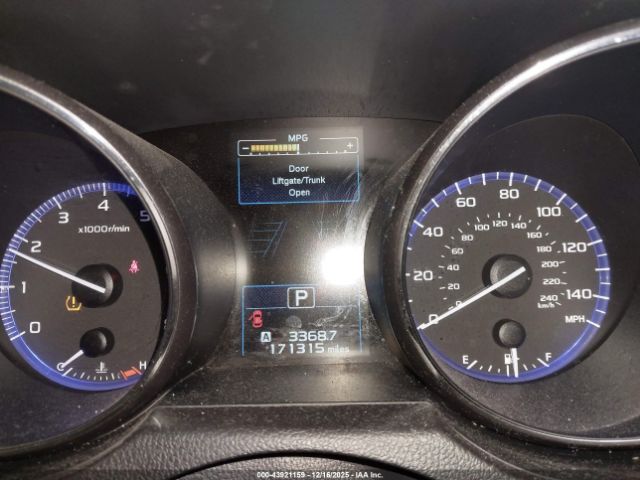 Subaru Outback 2.5i Limited Image 2