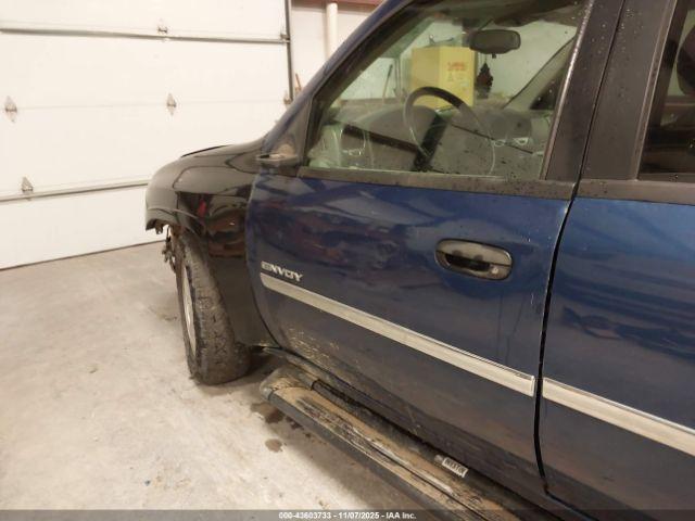 GMC Envoy Sle Image 2