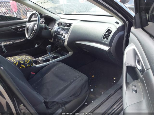 Nissan Altima 2.5 S Image 4