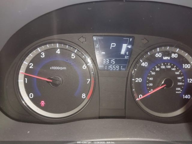 Hyundai ACCENT Gls Image 11