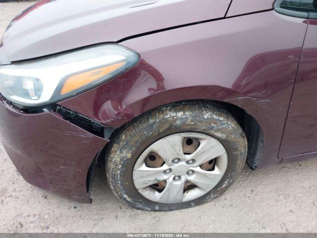 Kia Forte Lx Image 14